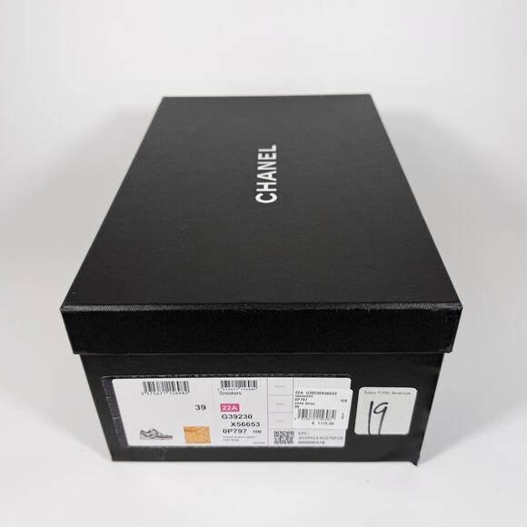 Chanel 22A Suede CC Print Sneaker - Women’s 9 - Picture 10 of 10